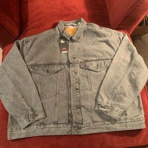 Levi Trucker Jean Jacket Size XL